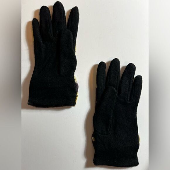 Vintage Gloves   - Picture 2 of 11